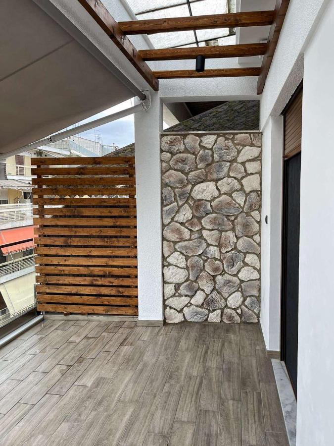 Luxury Townhouse Suite Larissa Eksteriør billede