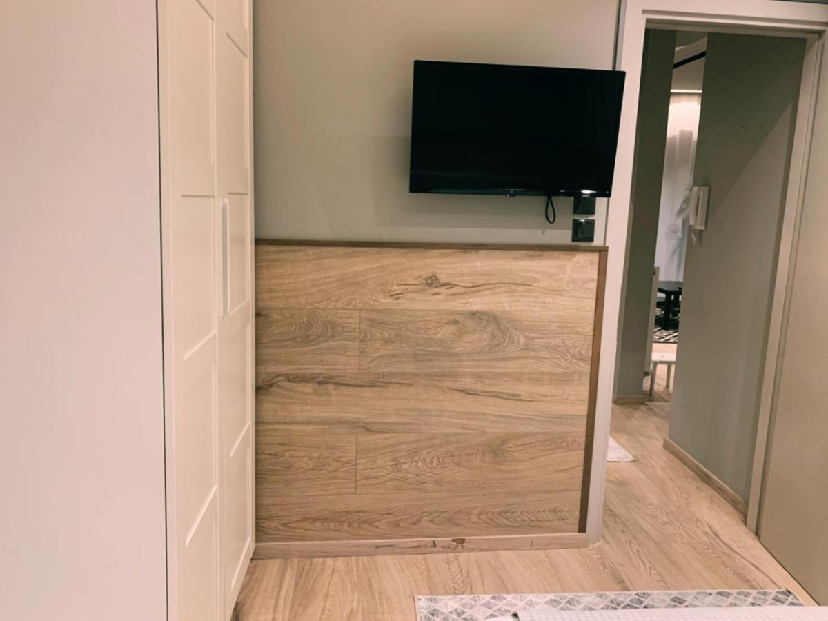 Luxury Townhouse Suite Larissa Eksteriør billede