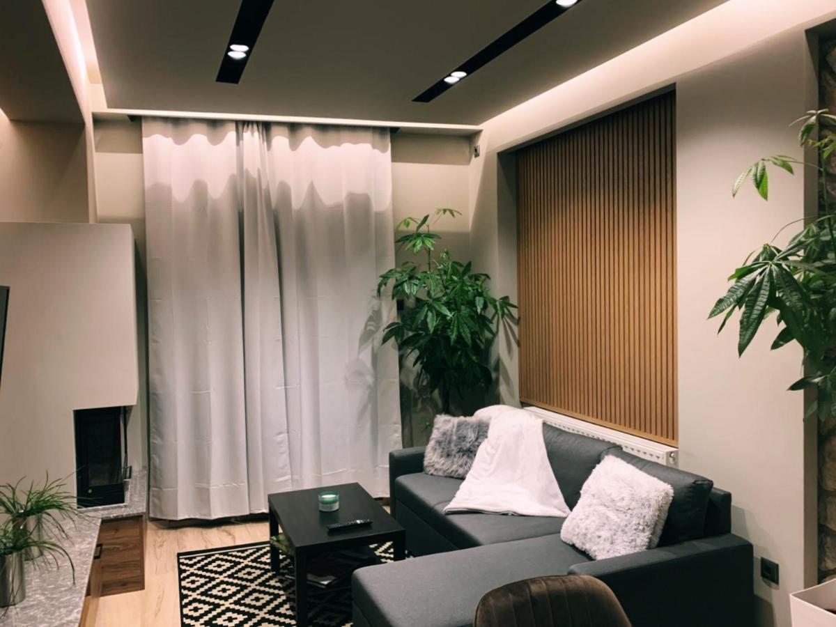 Luxury Townhouse Suite Larissa Eksteriør billede